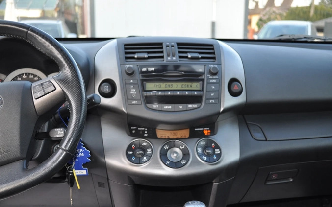 Toyota RAV4 cena 46000 przebieg: 137000, rok produkcji 2009 z Kazimierza Wielka małe 596